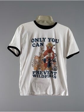 Tee Luv Men’s Smokey Bear Graphics T-Shirt. Size Large Ringer Shirt Short Sleeve